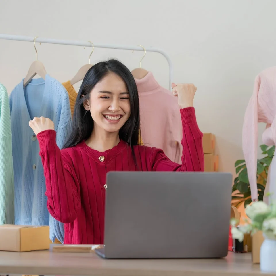 eCommerce Solutions-Logy Brains